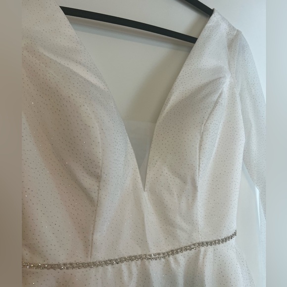 Glitter tulle sleeve bridal dress - Picture 4 of 5